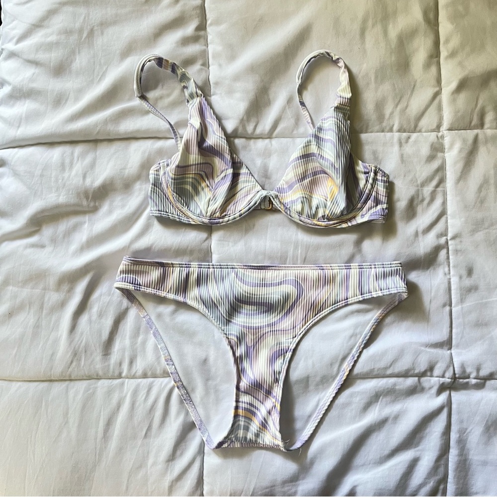 Gently used Hollister Bikini Set Size Small